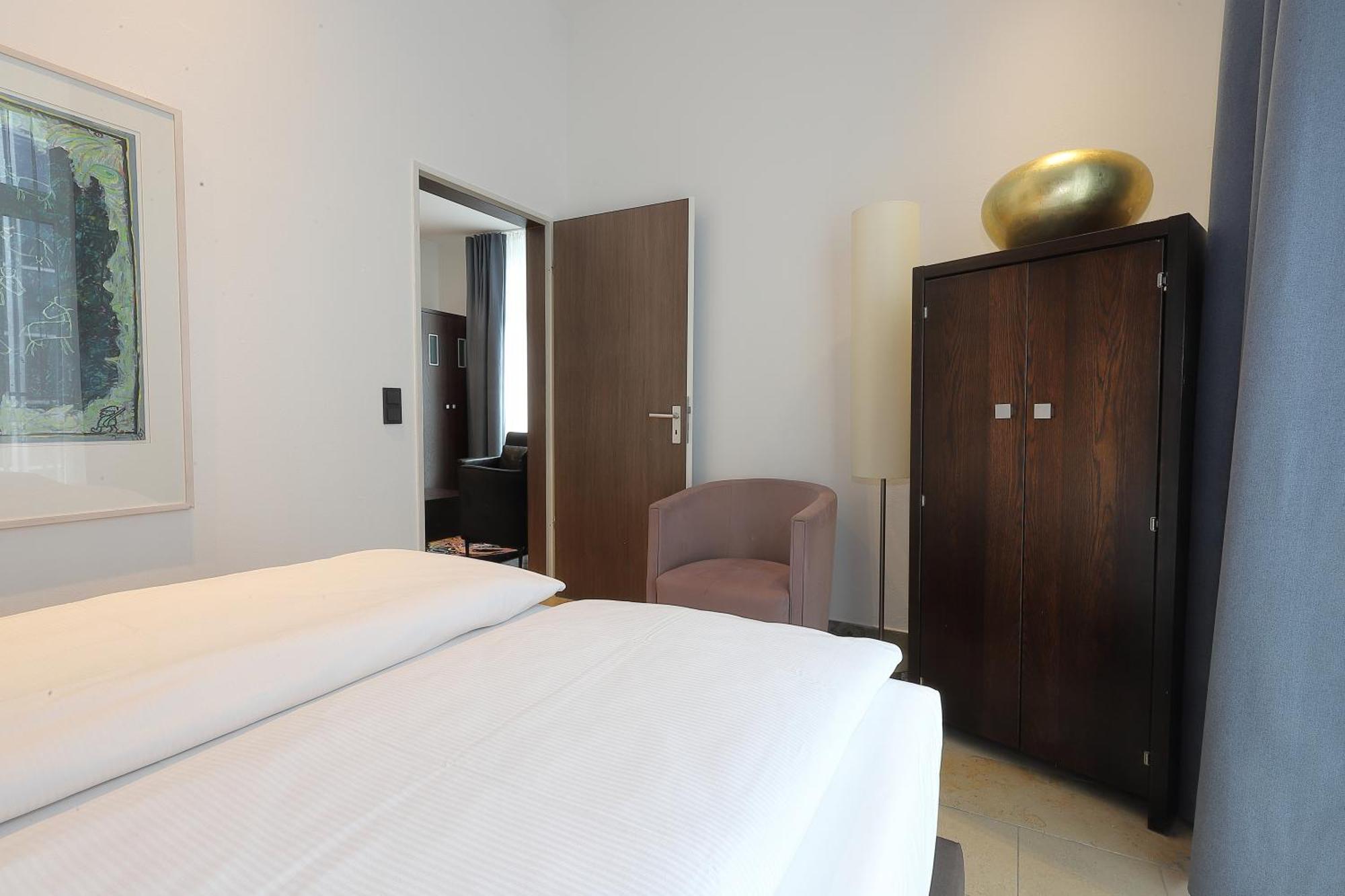 Devin Art Hotel ดุสเซลดอร์ฟ ภายนอก รูปภาพ