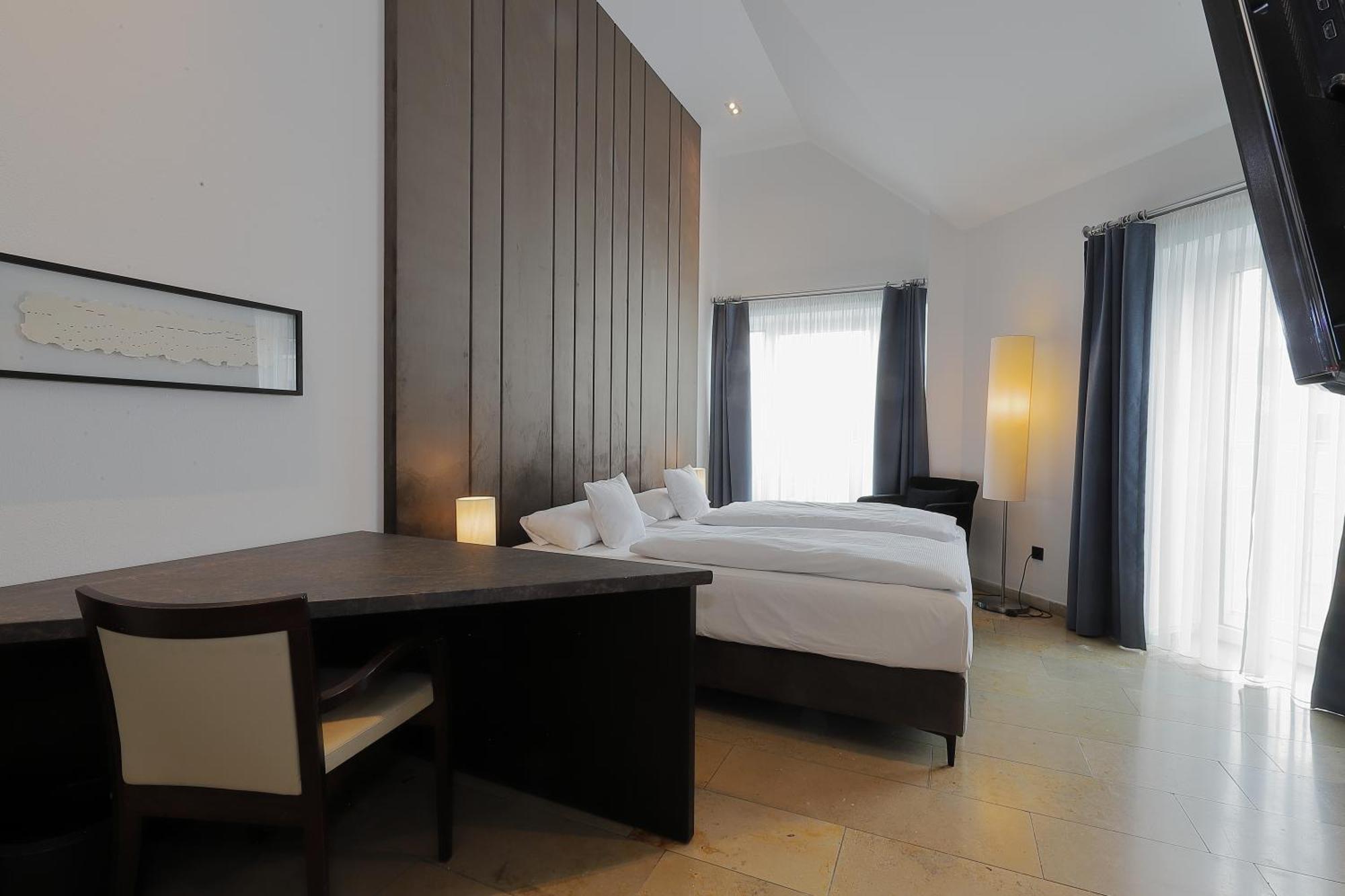 Devin Art Hotel ดุสเซลดอร์ฟ ภายนอก รูปภาพ