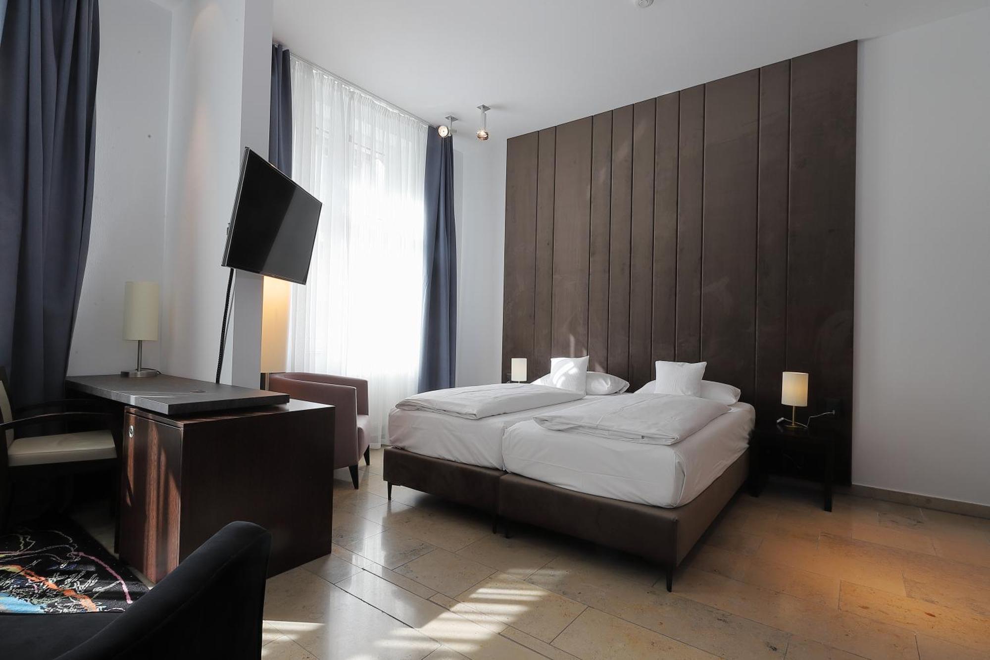 Devin Art Hotel ดุสเซลดอร์ฟ ภายนอก รูปภาพ