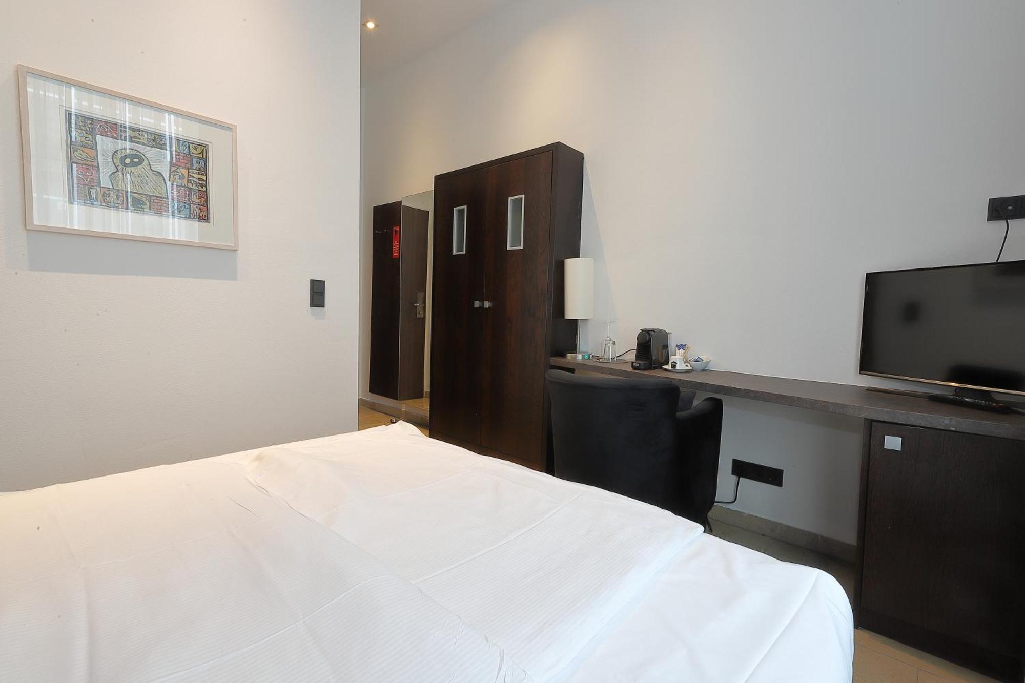 Devin Art Hotel ดุสเซลดอร์ฟ ภายนอก รูปภาพ