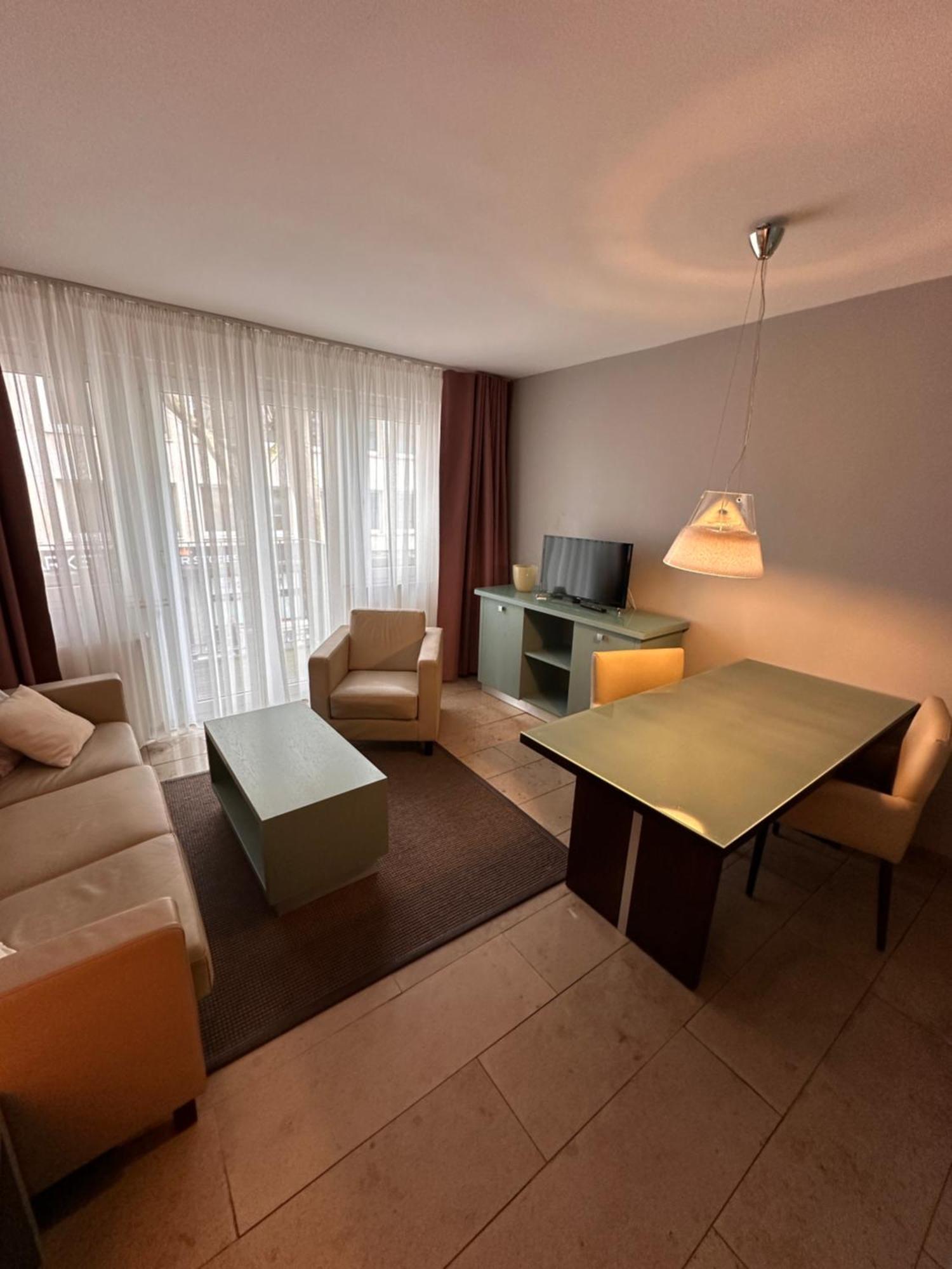 Devin Art Hotel ดุสเซลดอร์ฟ ภายนอก รูปภาพ