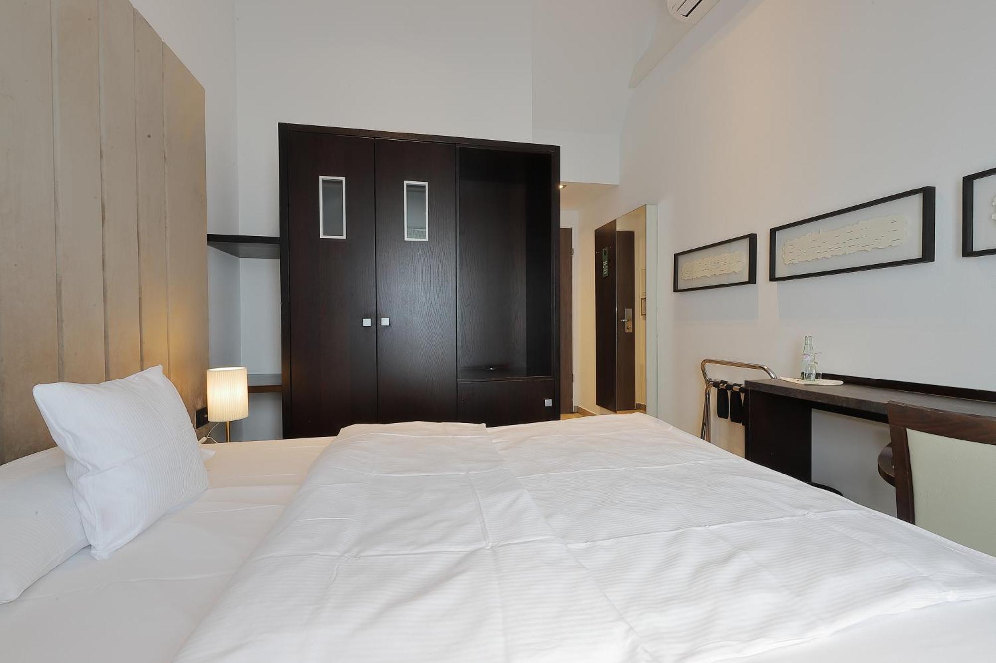 Devin Art Hotel ดุสเซลดอร์ฟ ภายนอก รูปภาพ